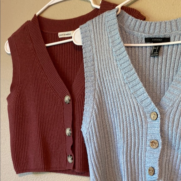 Women's Light Blue and Burgundy V-Neck Sweater Bundle - Picture 1 of 5